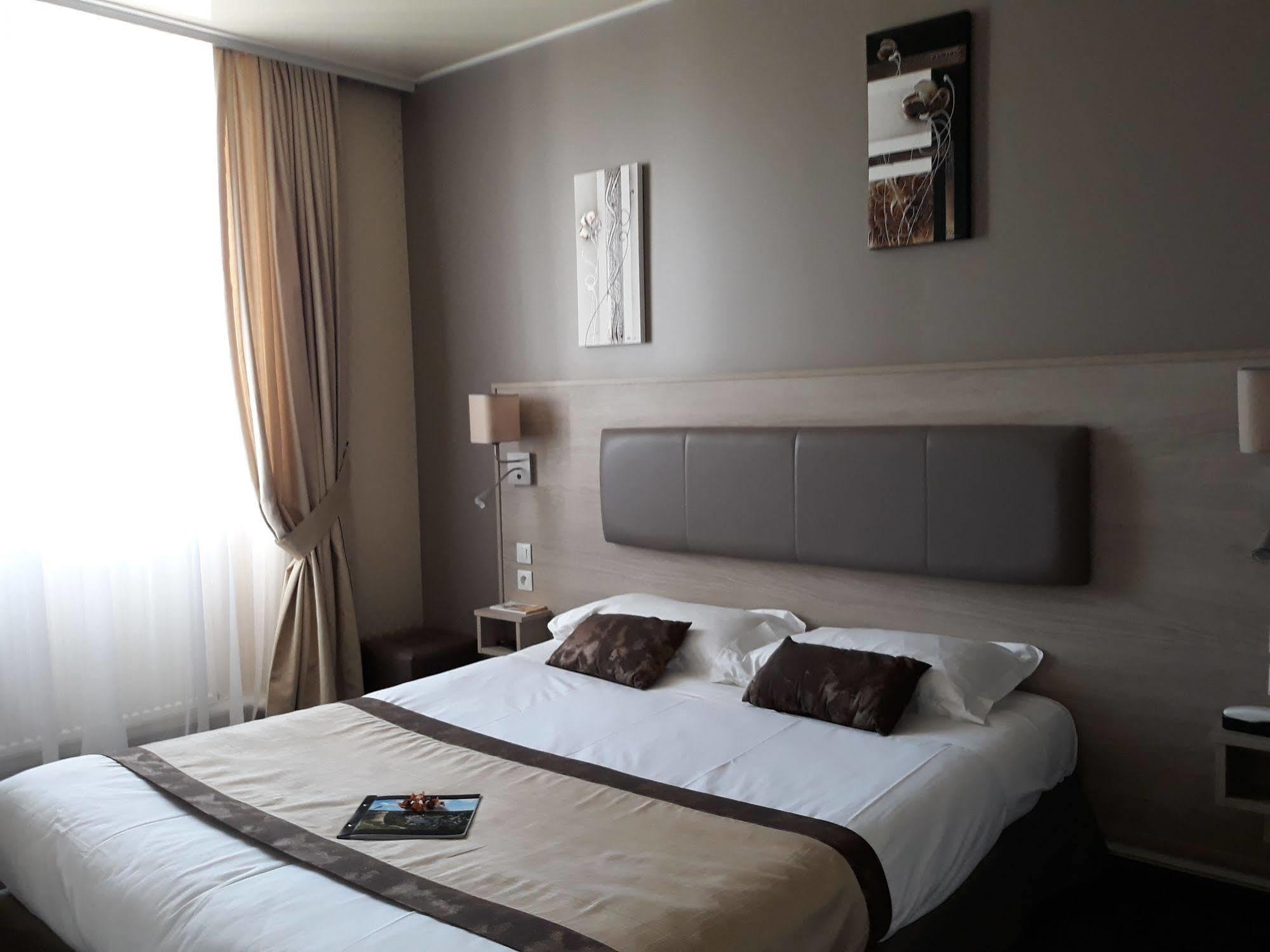 Hotel Cit'hotel Le Challonge Dinan