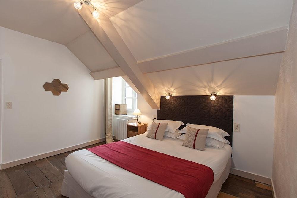 Cit'hotel Le Challonge Hotel