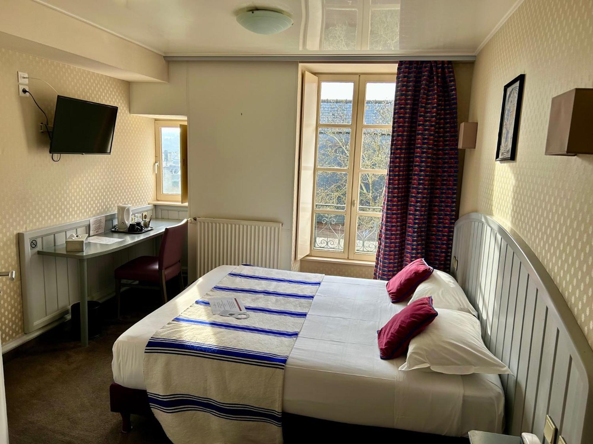 Cit'hotel Le Challonge Dinan
