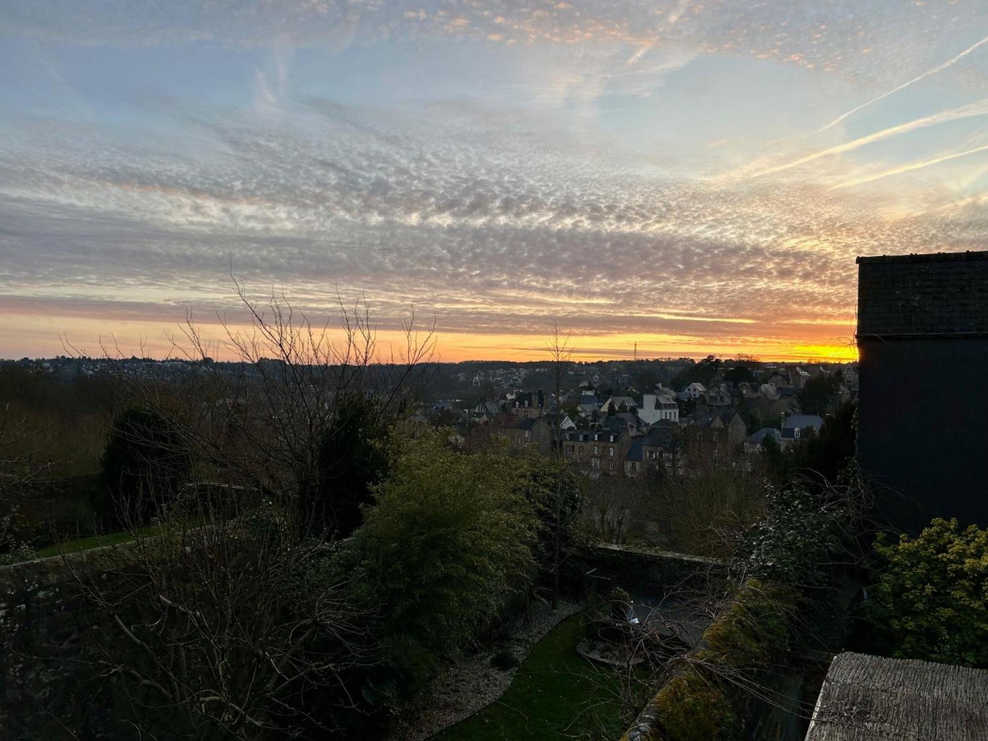 Cit'hotel Le Challonge 3* Dinan